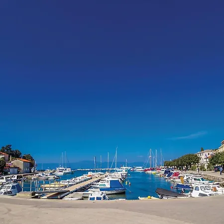 Lovely Apartment In Malinska Malinska