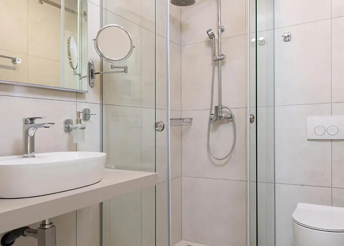 Amazing Apartment In Malinska With Wifi * Malinska